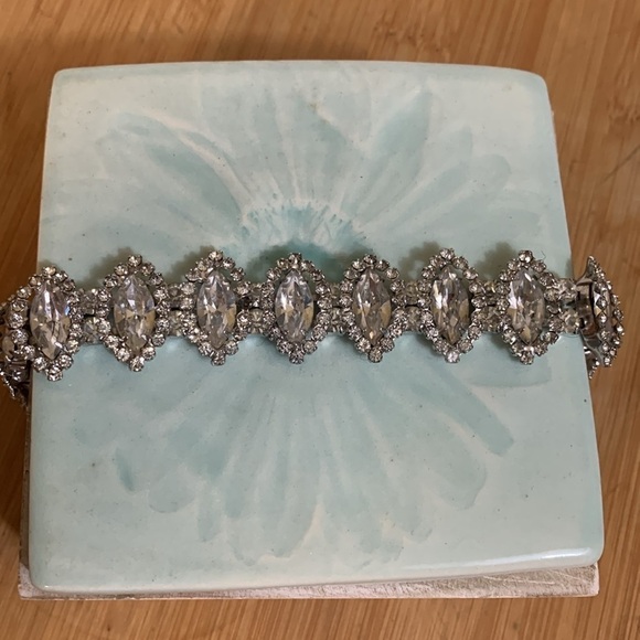 Albert Weiss Silver Vintage Rhinestone Marquise Stone Statement Wedding Bracelet - Picture 10 of 17